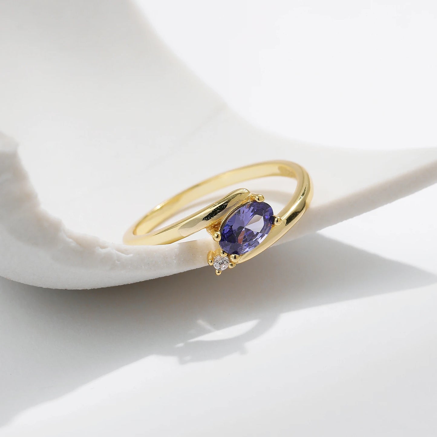 Luxurious 925 Silver Ring for Women - Gold Color