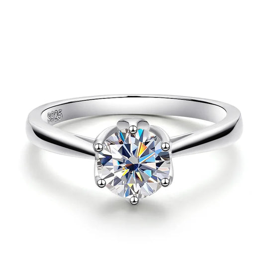 High quality Sparkling Moissanite Diamond Solitaire Ring - 925 Sterling Silver